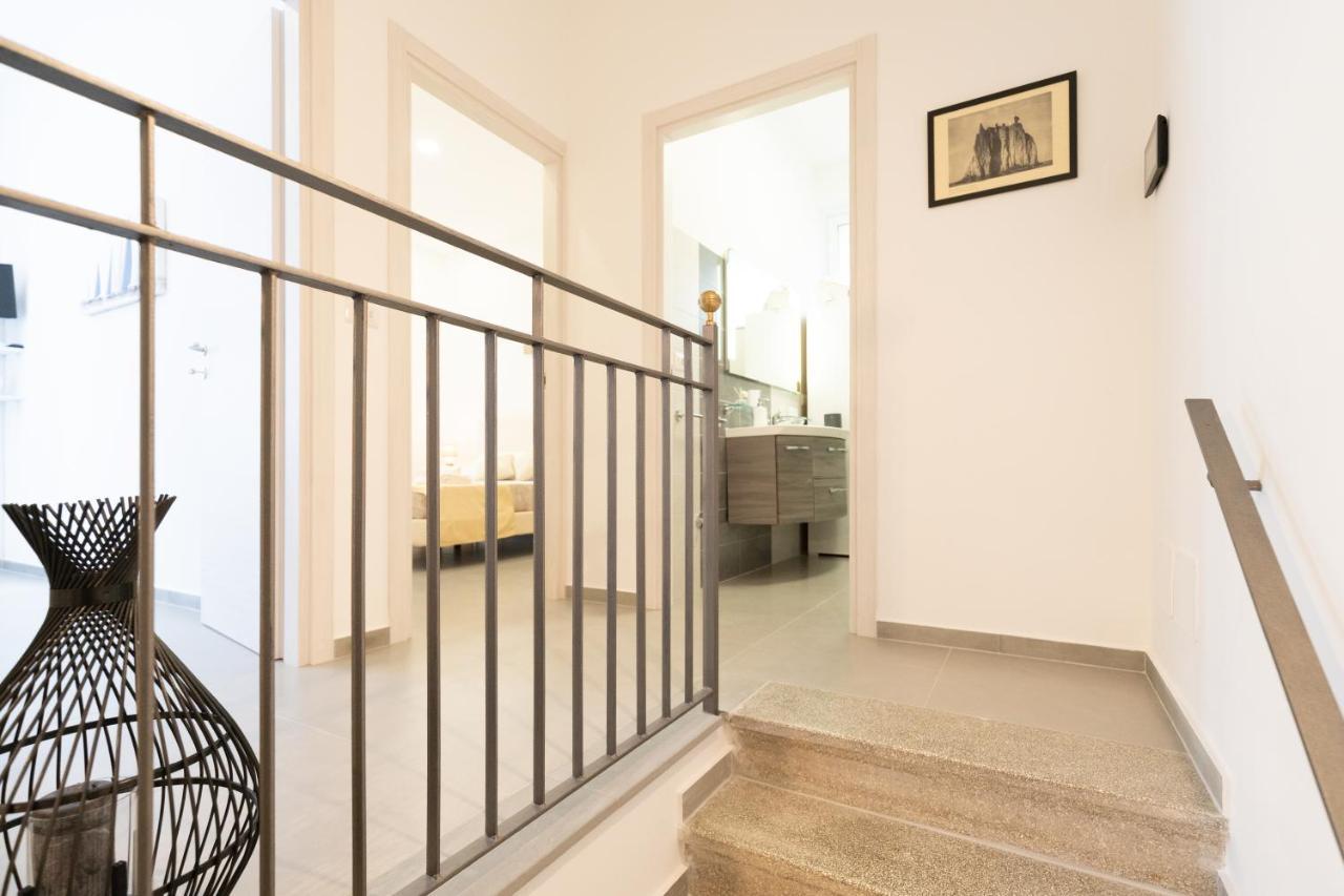 Lighthouse Apartment タオルミーナ エクステリア 写真