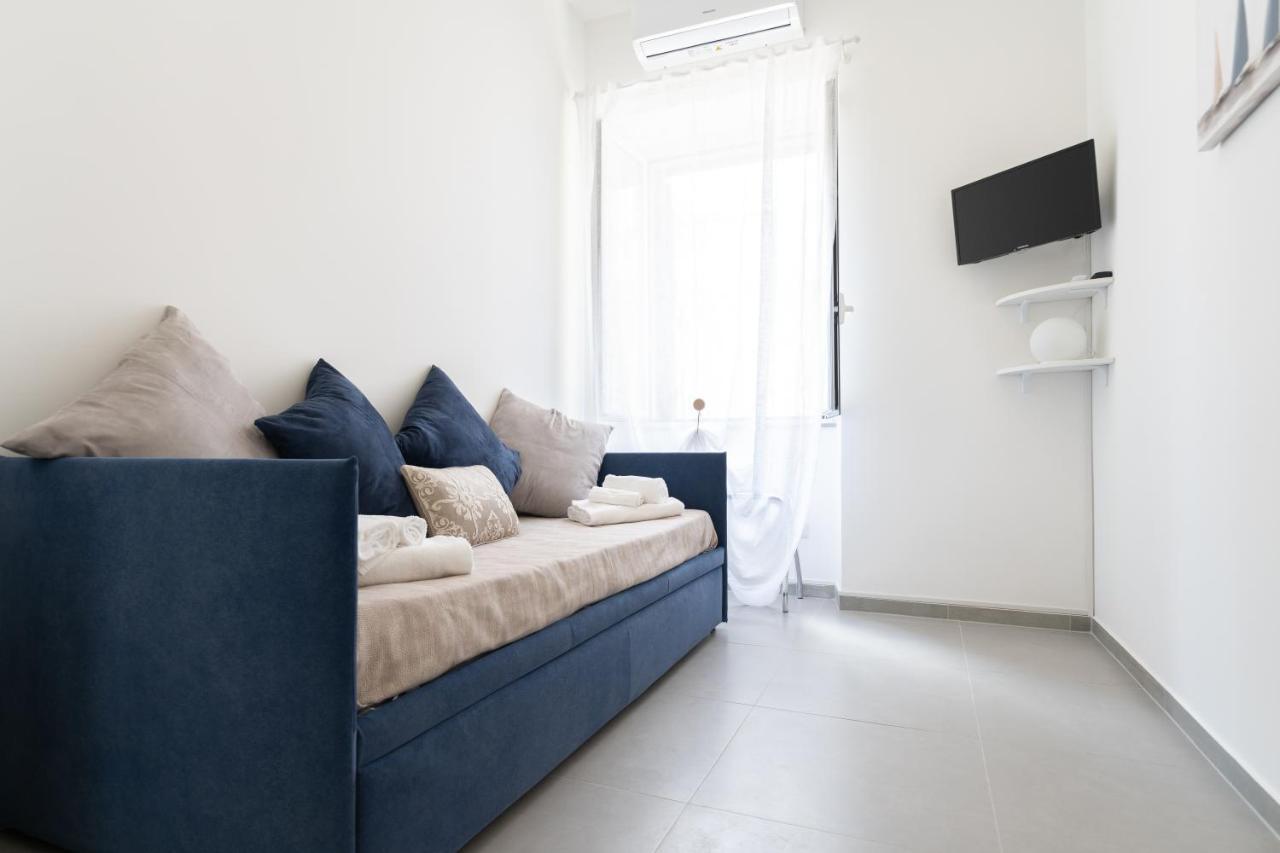 Lighthouse Apartment タオルミーナ エクステリア 写真