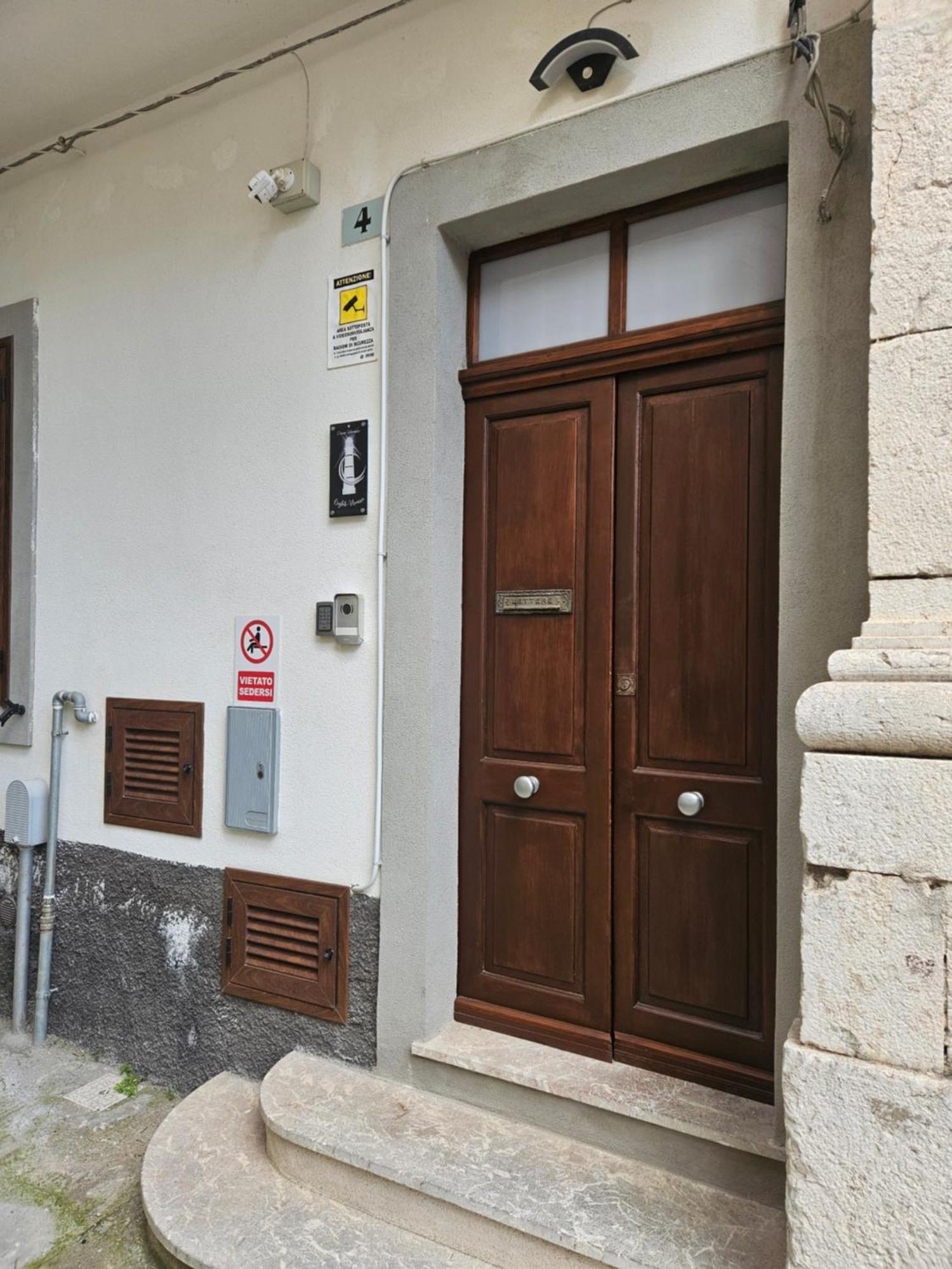 Lighthouse Apartment タオルミーナ エクステリア 写真